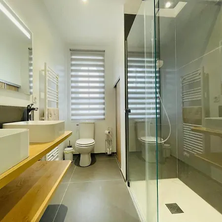 Casa : L'eclat De La Doutre