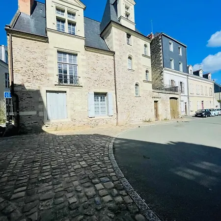 Casa : L'eclat De La Doutre Apartment Angers