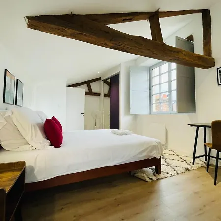 Casa : L'eclat De La Doutre