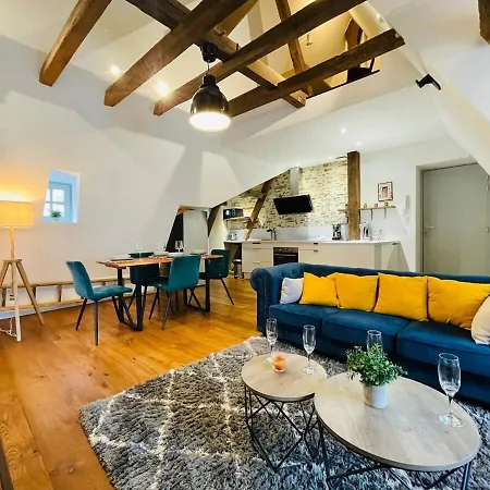 Casa : L'eclat De La Doutre Angers