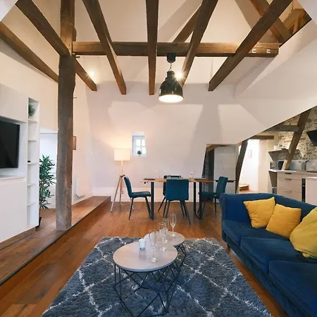 Casa : L'eclat De La Doutre *